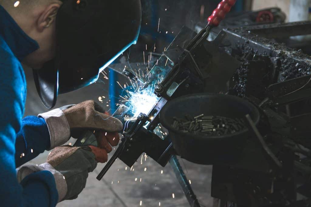 Read more about the article Turning Trash into Cash: Scrap Metal Removal Tips