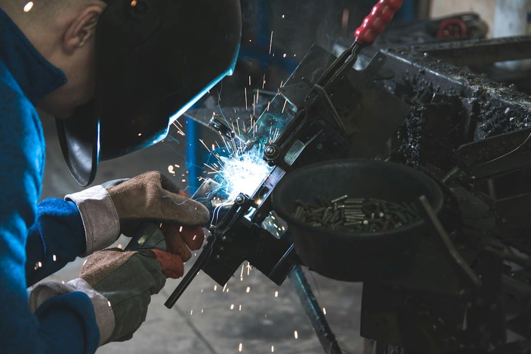 You are currently viewing Turning Trash into Cash: Scrap Metal Removal Tips